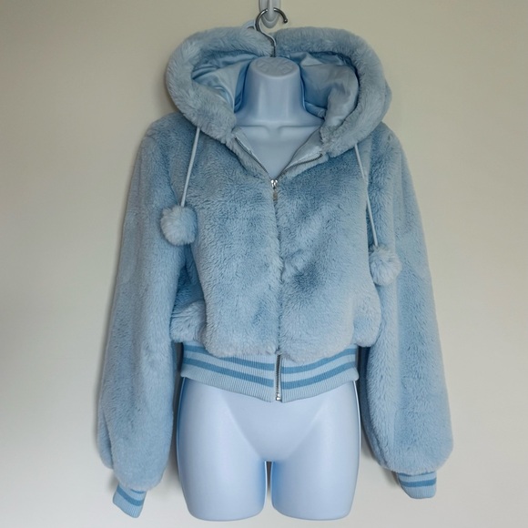 Hello Kitty X Forever 21 Baby Blue Teddy Jacket - Picture 1 of 6